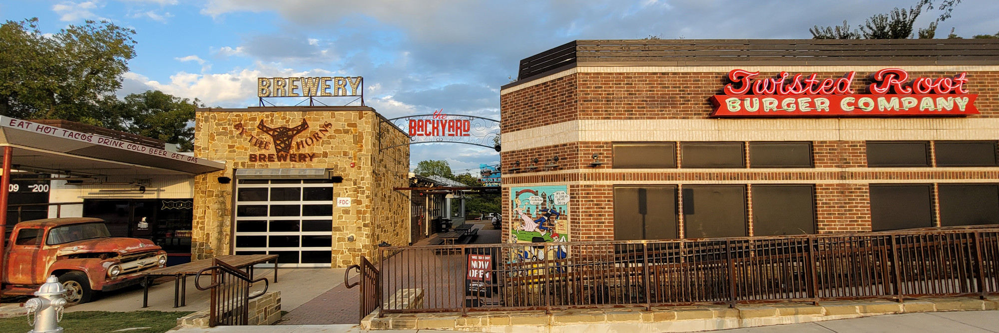 View of the Backyard Resturant and Brewery from the Street